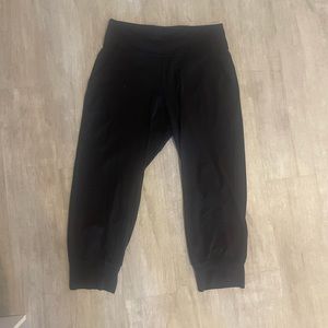 Lululemon cropped align joggers